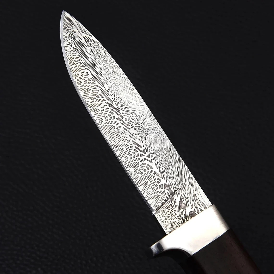 Damascus Steel Skinning Knife 3