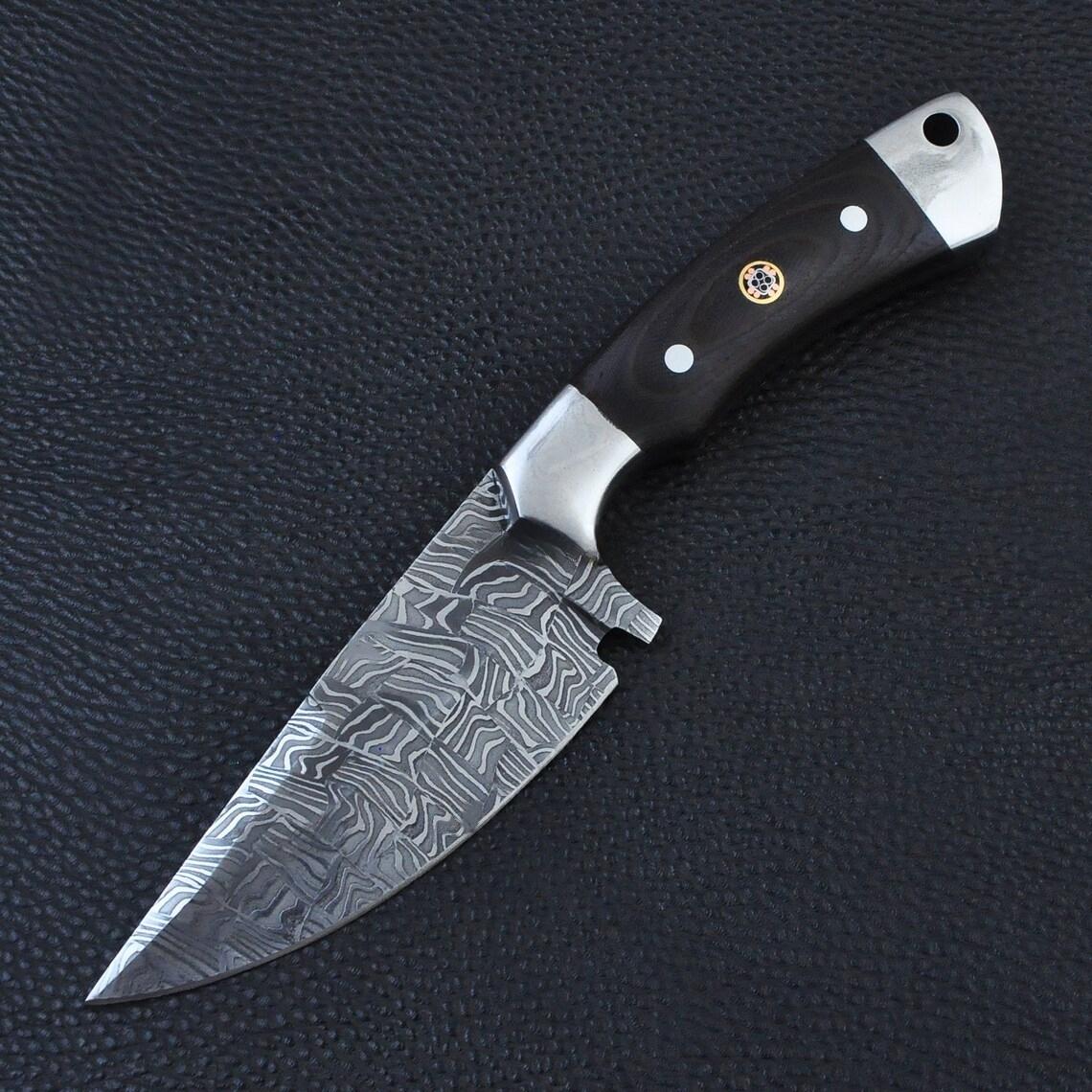 Damascus Steel Hunting Knife