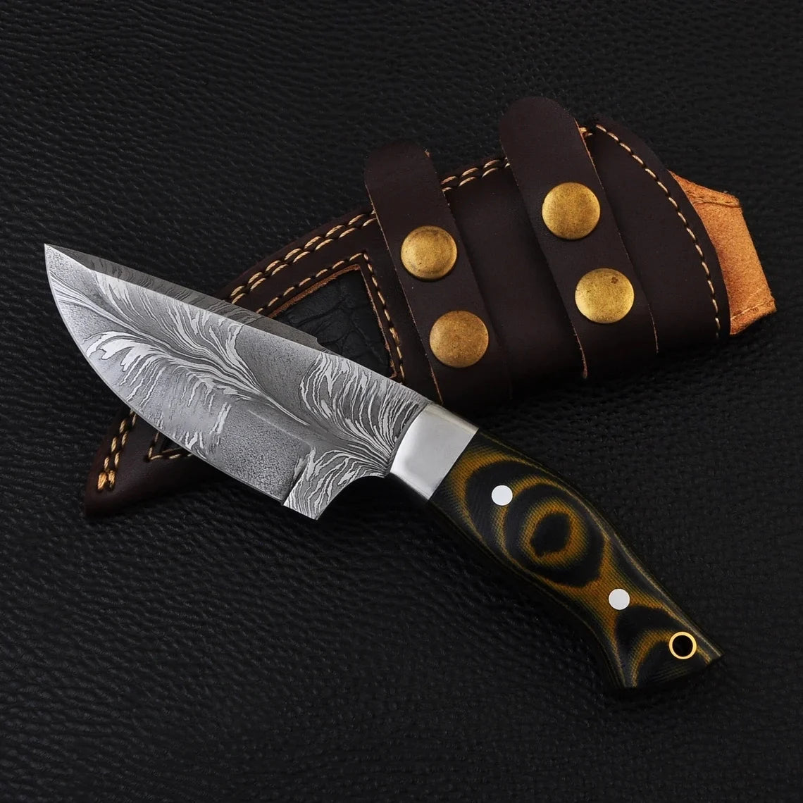 Damascus Steel Skinning Knife 1